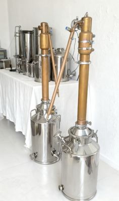 अच्छी कीमत ब्रांडी, व्हिस्की और रम बनाने के लिए 50L स्टेनलेस स्टील आसवन उपकरण ऑनलाइन