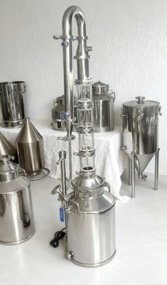 अच्छी कीमत 50L 100L 200L Small Whisky/rum/spirits/ethanol Alcohol Processing Machine Home Electric Heating Distiller ऑनलाइन
